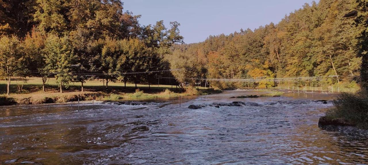 Lesni Restaurace Harrachovka Hotel Tábor Kültér fotó